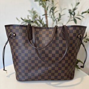 Neverfull Damier Ebene with Red Interior